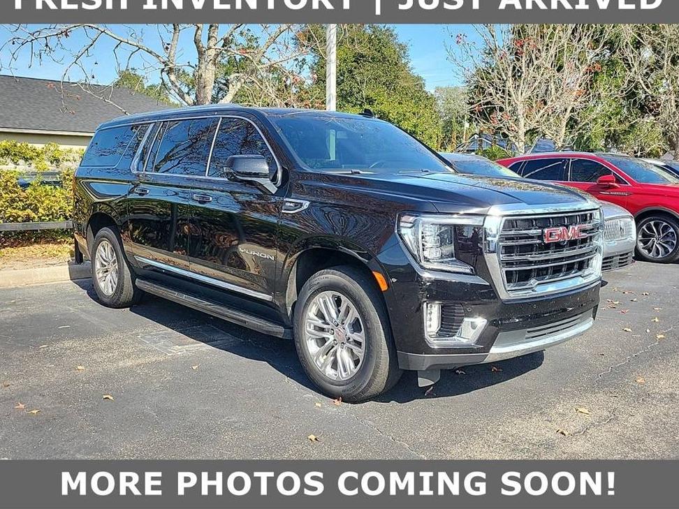 GMC YUKON XL 2022 1GKS1GKDXNR203872 image